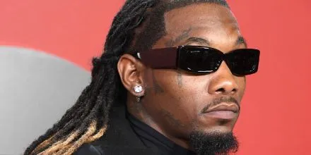 Balenciaga BB0260S 001 - As Seen on Offset