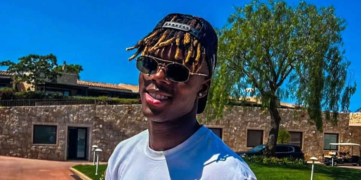 Ray-Ban RB 3719 001/31 - As Seen On Nico Williams